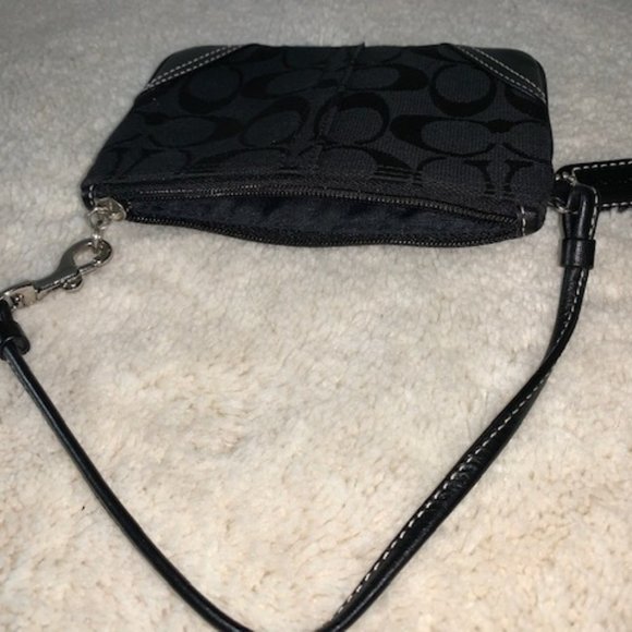 Coach Small Wristlet - Picture 5 of 7
